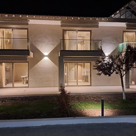Haus Platanos Apartments & Bungalows By The Sea Vourvourou Exteriör bild