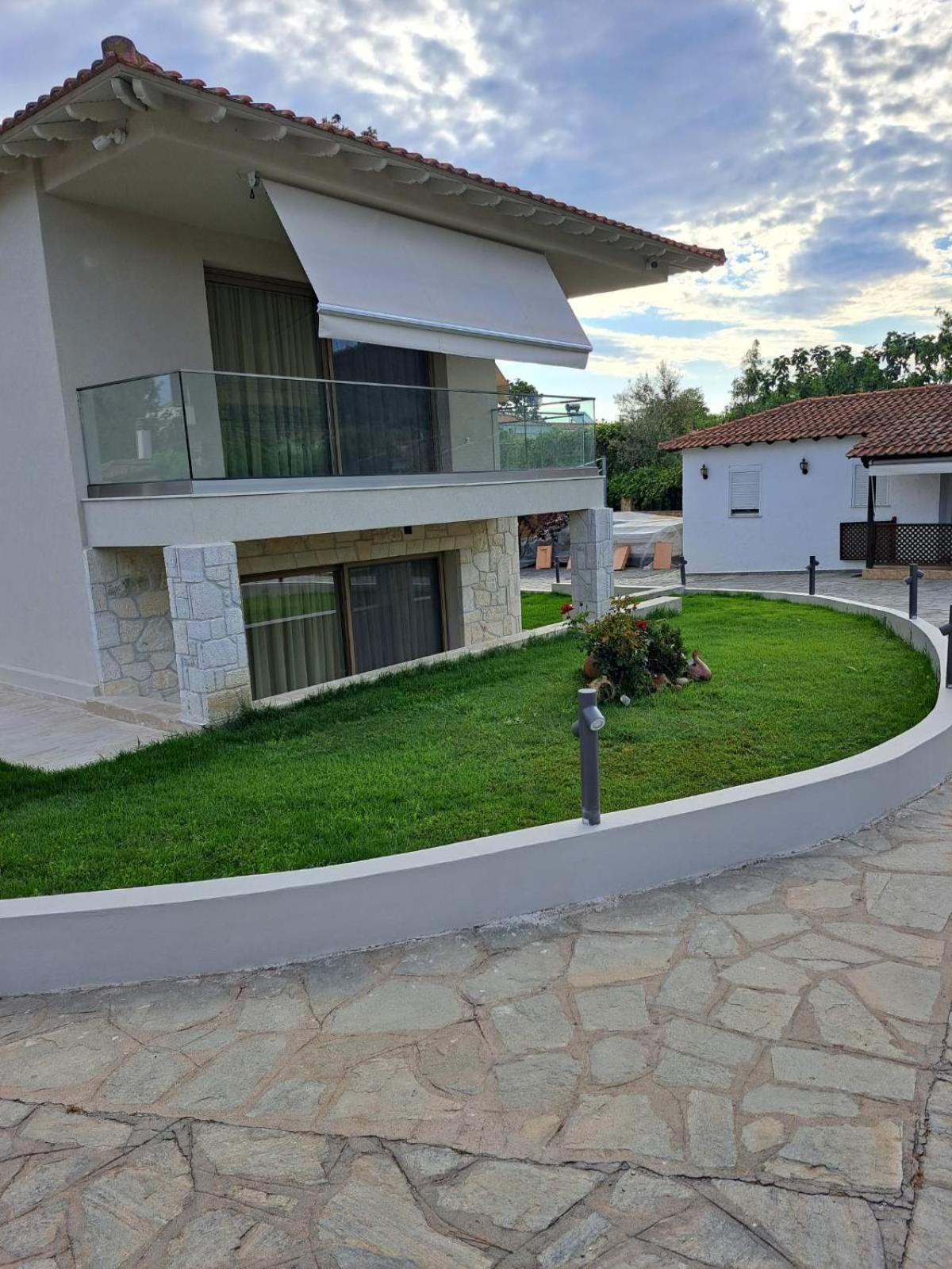 Haus Platanos Apartments & Bungalows By The Sea Vourvourou Exteriör bild