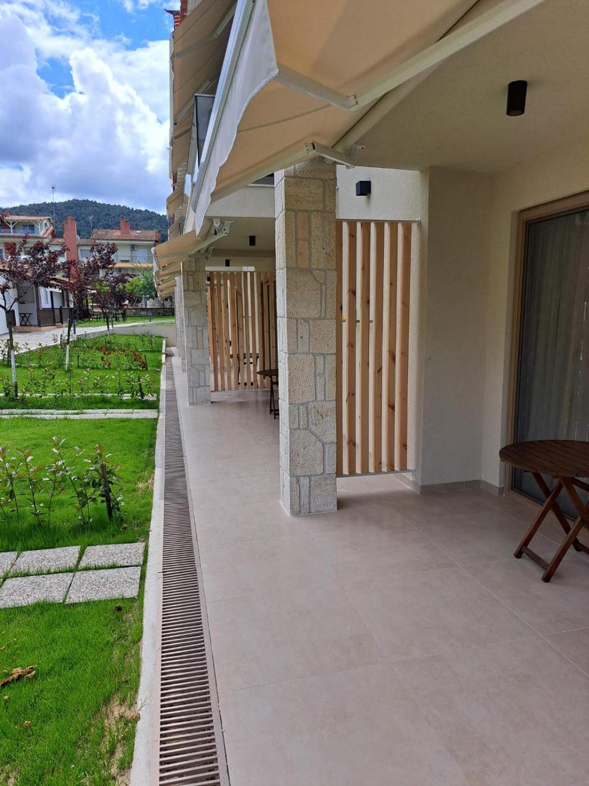 Haus Platanos Apartments & Bungalows By The Sea Vourvourou Exteriör bild